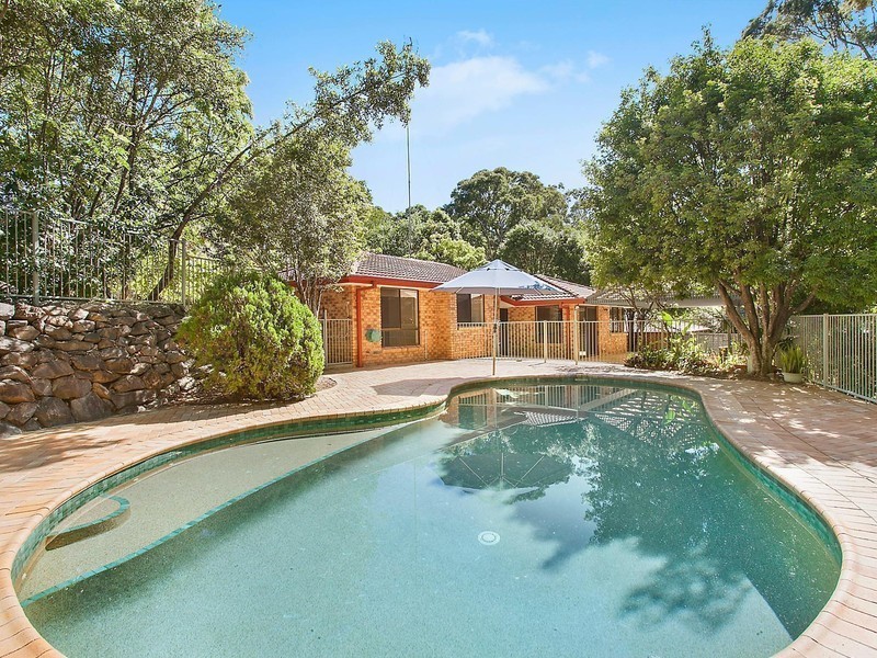 24 Evergreen Drive, Elanora QLD 4221