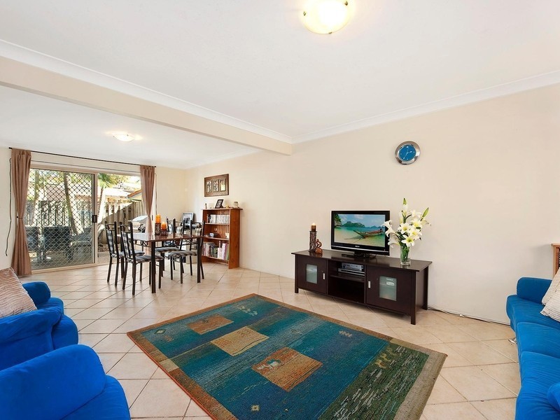 10/12 Cupania Place, Elanora QLD 4221