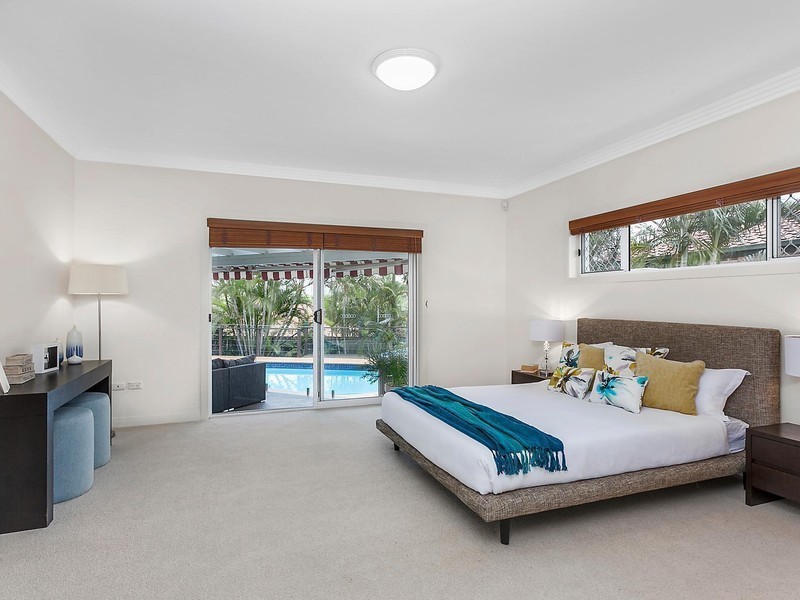 6 Rosebud Street, Robina QLD 4226