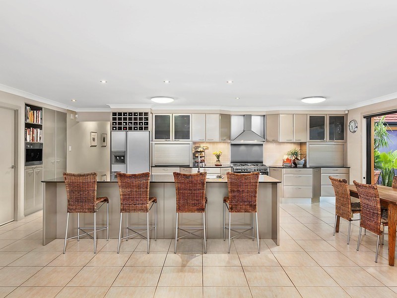 45 Lancewood Circuit, Robina QLD 4226