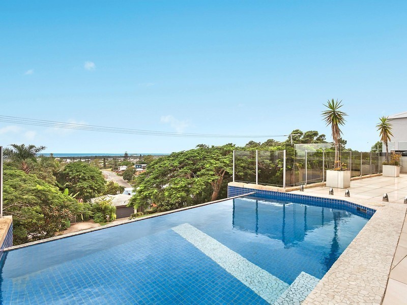 99 Garrick Street, Coolangatta QLD 4225