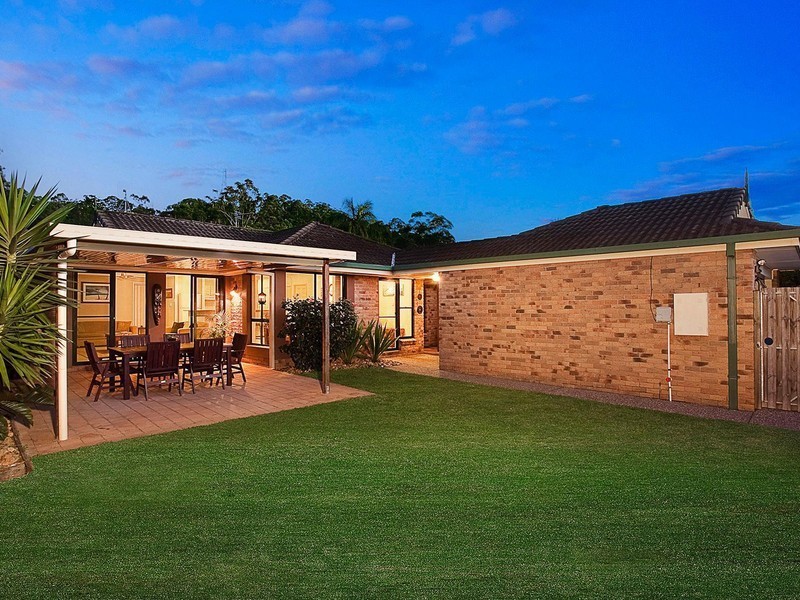 95 Saffron Street, Elanora QLD 4221