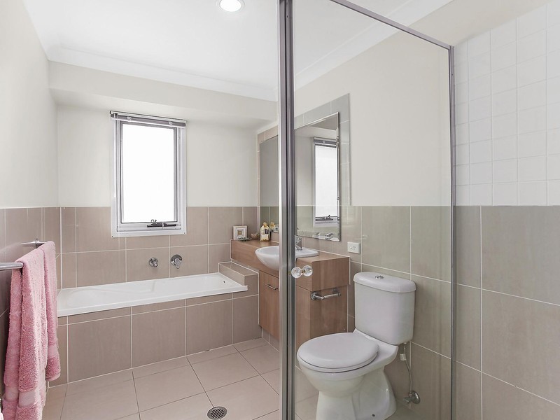 290 Easthill Drive, Robina QLD 4226