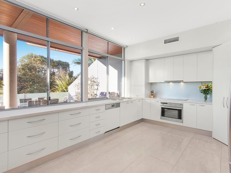 29 Sawtell Drive, Currumbin Waters QLD 4223