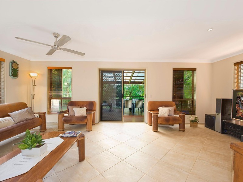 29 Cosmos Court, Elanora QLD 4221