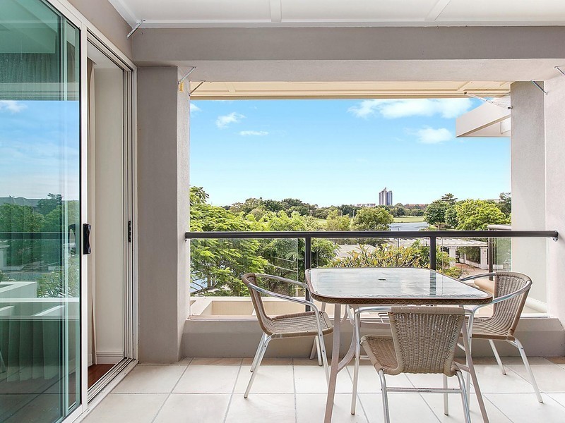 14/600 Glades Drive, Robina QLD 4226