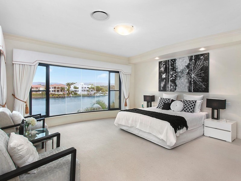 38 Montevideo Drive, Clear Island Waters QLD 4226