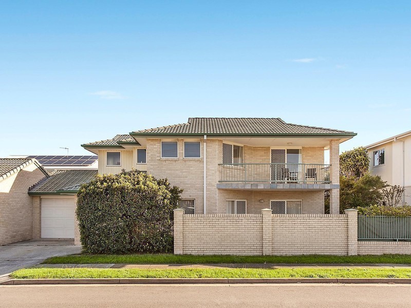 1 and 2/41 Fifth Avenue, Palm Beach QLD 4221