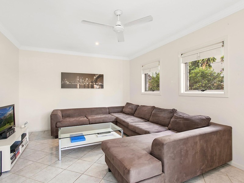 1 and 2/41 Fifth Avenue, Palm Beach QLD 4221