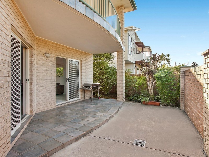 1 and 2/41 Fifth Avenue, Palm Beach QLD 4221