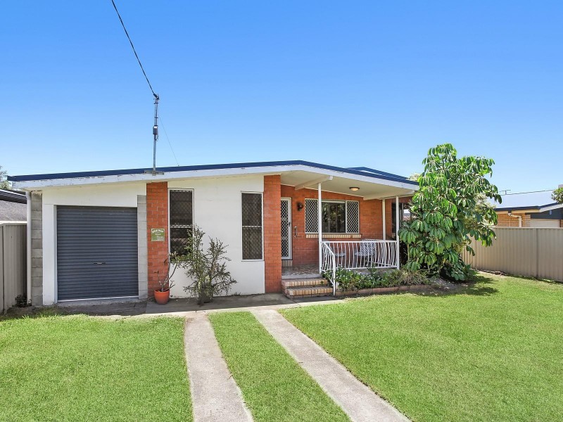 4 Bali Avenue, Palm Beach QLD 4221