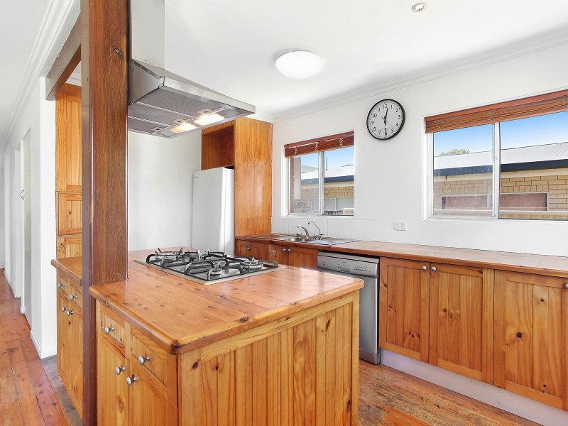 4 Bali Avenue, Palm Beach QLD 4221