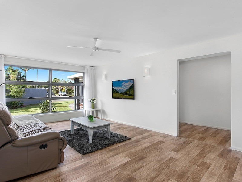 17 Sycamore Place, Palm Beach QLD 4221