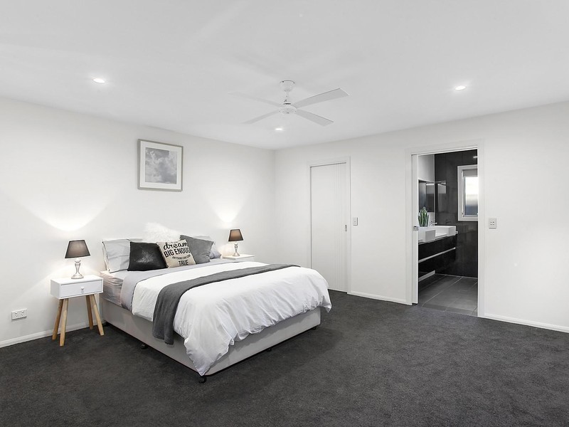 17 Sycamore Place, Palm Beach QLD 4221