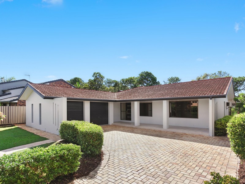 6 Doubleview Drive, Elanora QLD 4221
