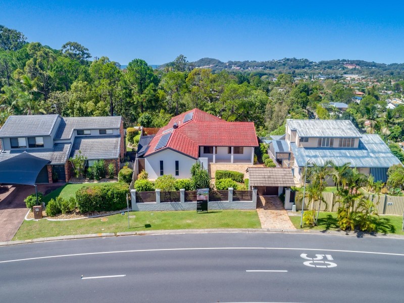 6 Doubleview Drive, Elanora QLD 4221