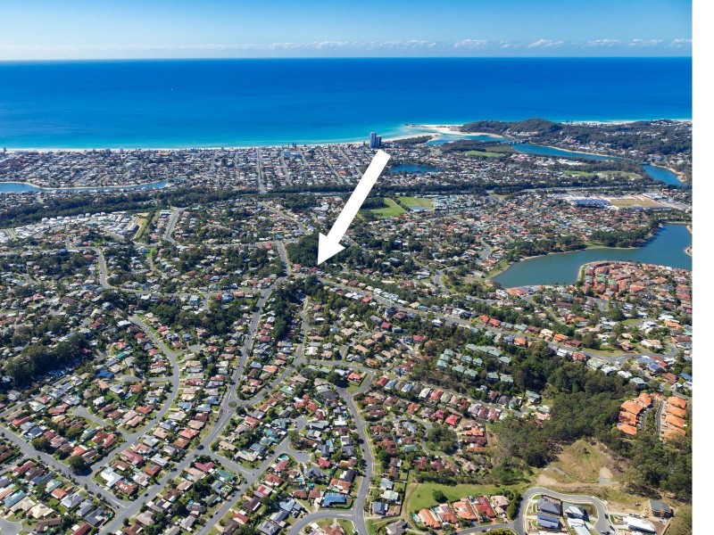 6 Doubleview Drive, Elanora QLD 4221
