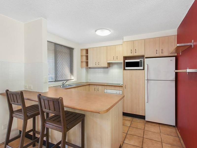 5/18 Tarcoola Crescent, Surfers Paradise QLD 4217