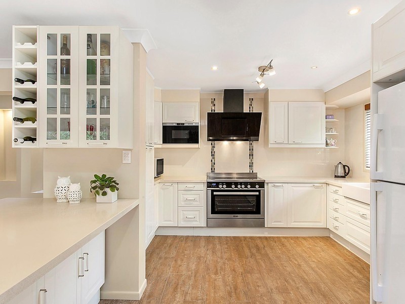 12 Riverwood Drive, Ashmore QLD 4214