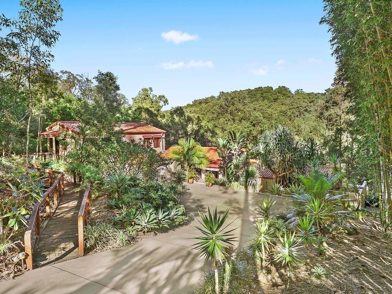 48 Buckingham Way, Elanora QLD 4221