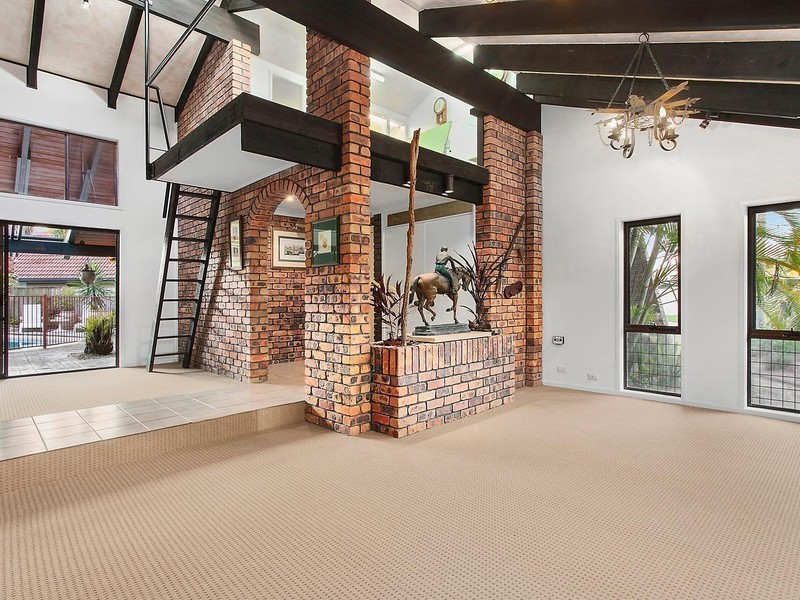 39 Kurrajong Court, Palm Beach QLD 4221