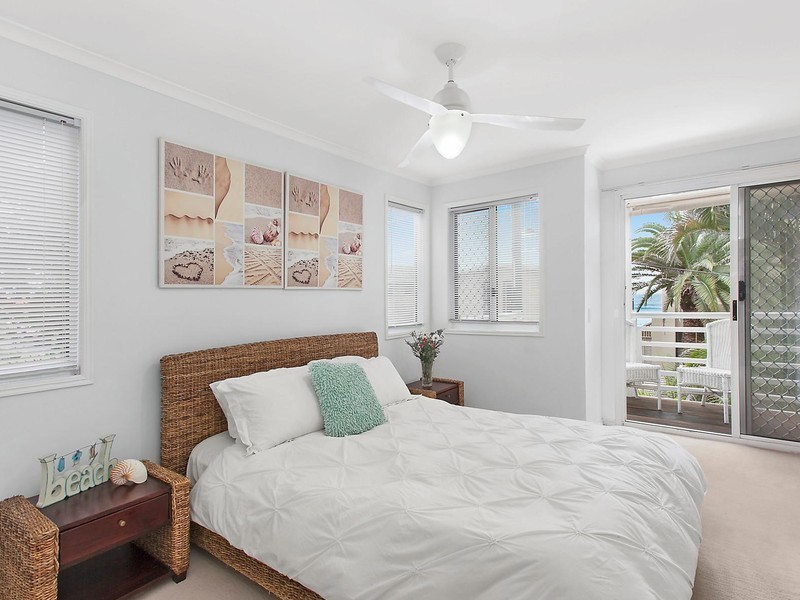 1/206 Jefferson Lane, Palm Beach QLD 4221