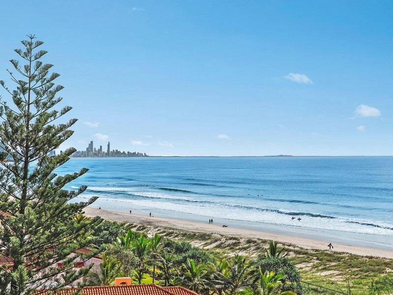 7E/969 Gold Coast Highway, Palm Beach QLD 4221