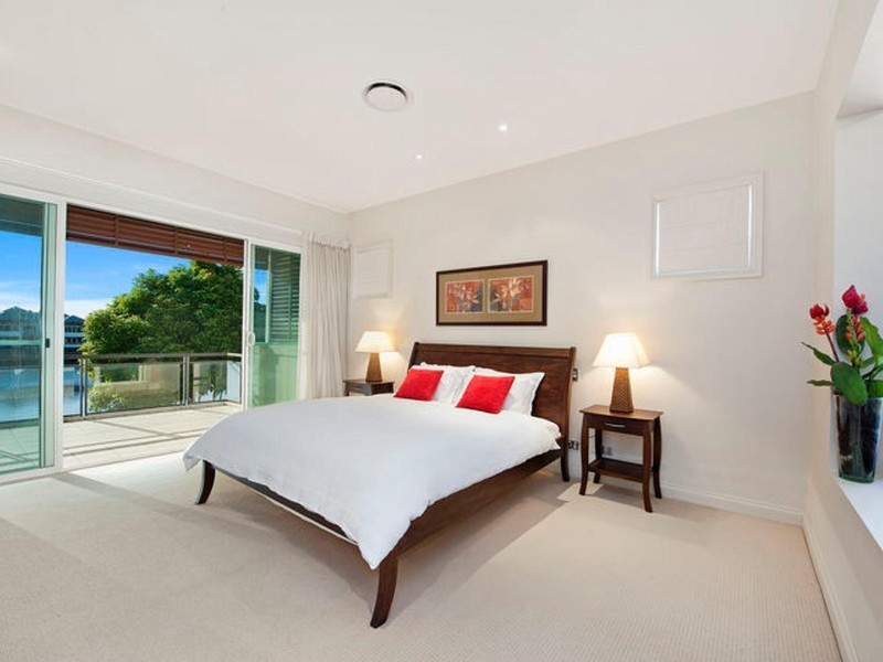 706 Glades Drive, Robina QLD 4226