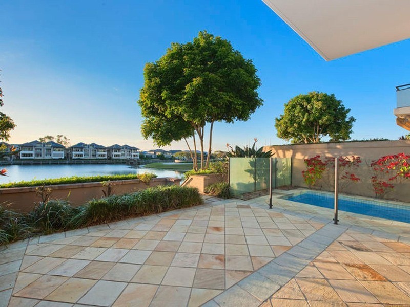 706 Glades Drive, Robina QLD 4226