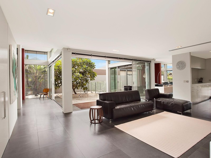 822 Legend Trail, Robina QLD 4226