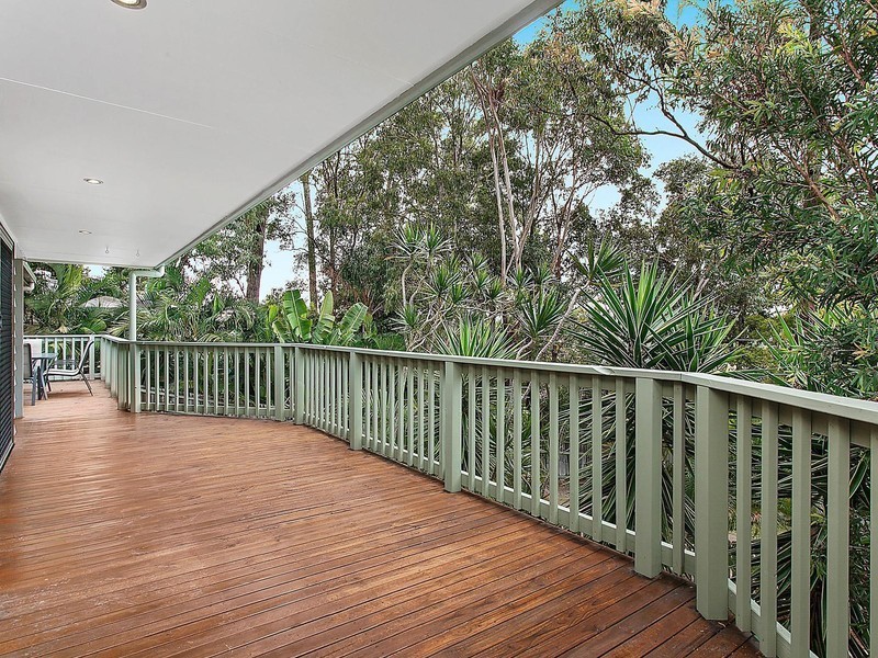 22 Currant Street, Elanora QLD 4221