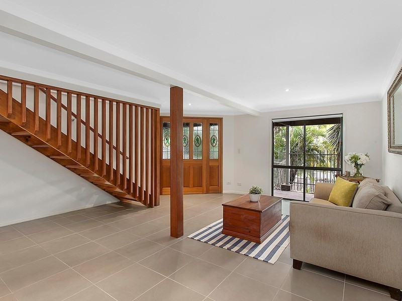 22 Currant Street, Elanora QLD 4221