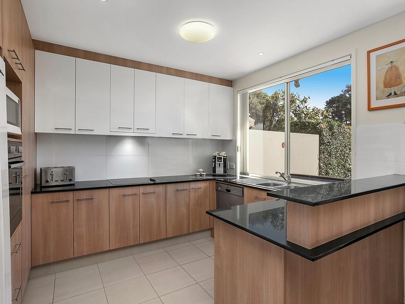 275 Easthill Drive, Robina QLD 4226