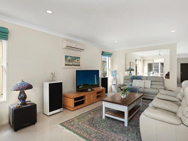 275 Easthill Drive, Robina QLD 4226