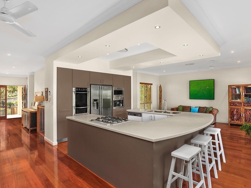 52 Buckingham Way, Elanora QLD 4221