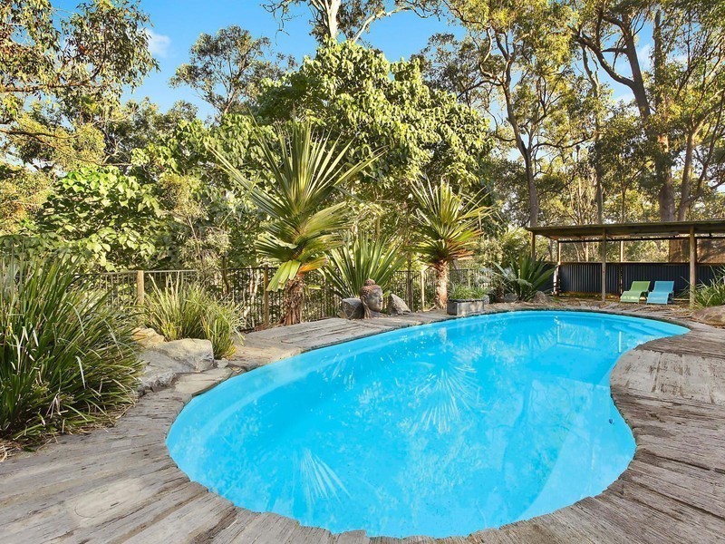 52 Buckingham Way, Elanora QLD 4221