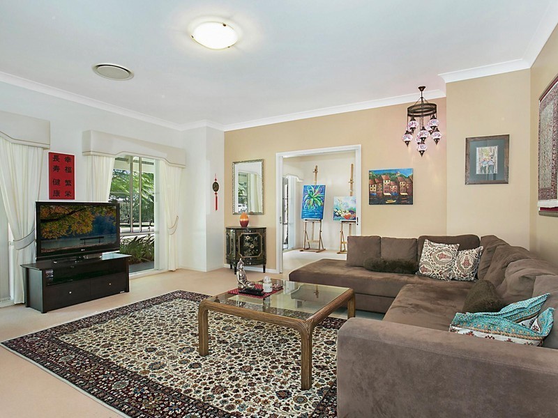 2 Dungogie Drive, Tallebudgera QLD 4228