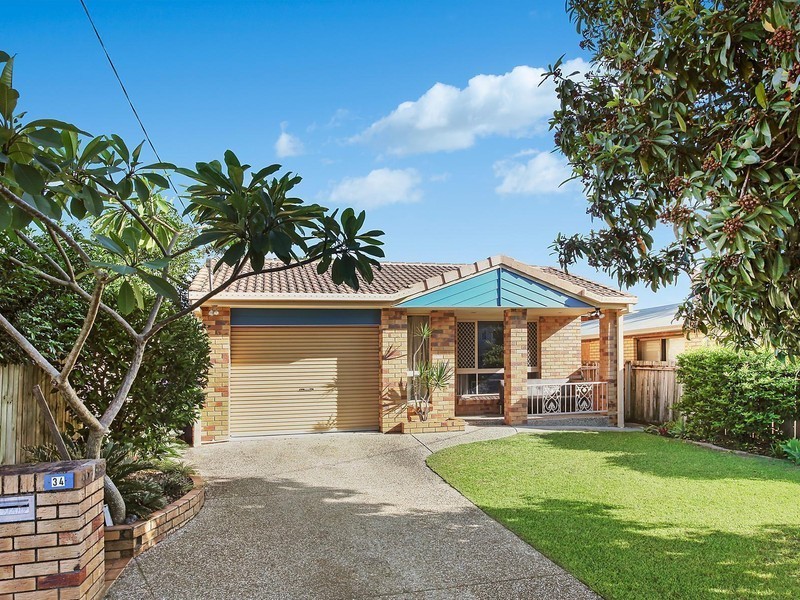 34 Sixth Avenue, Palm Beach QLD 4221