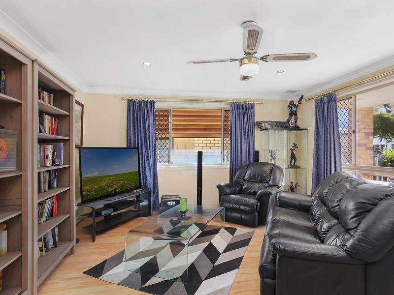 34 Sixth Avenue, Palm Beach QLD 4221