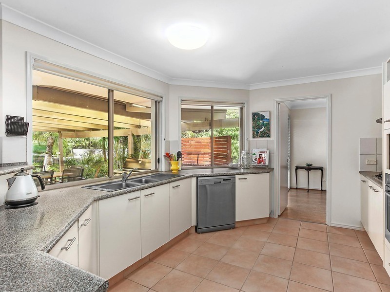 17 Nollamara Drive, Elanora QLD 4221