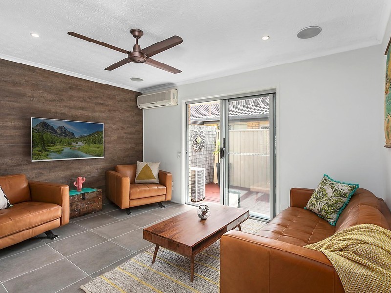 3/9 Molucca Avenue, Palm Beach QLD 4221