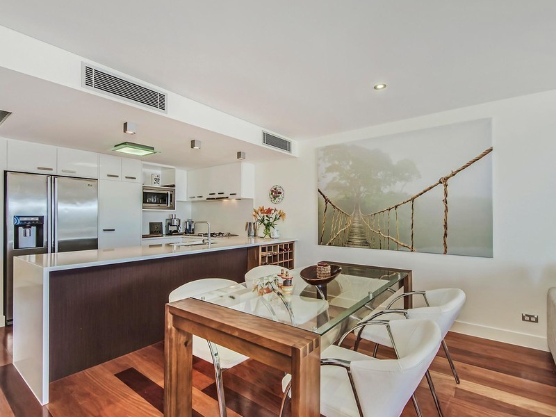 801/215 Boundary Street, Coolangatta QLD 4225