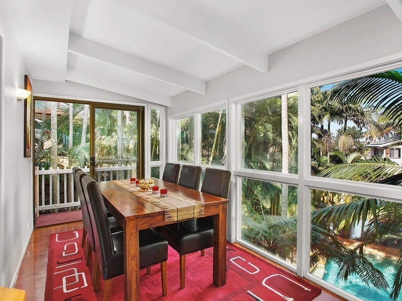 10 Bindoon Close, Elanora QLD 4221