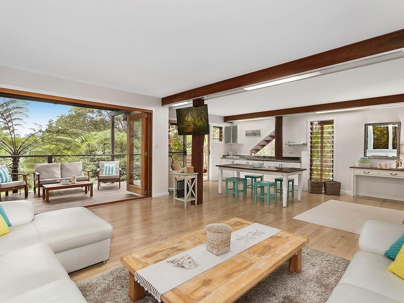 19 Attadale Court, Elanora QLD 4221