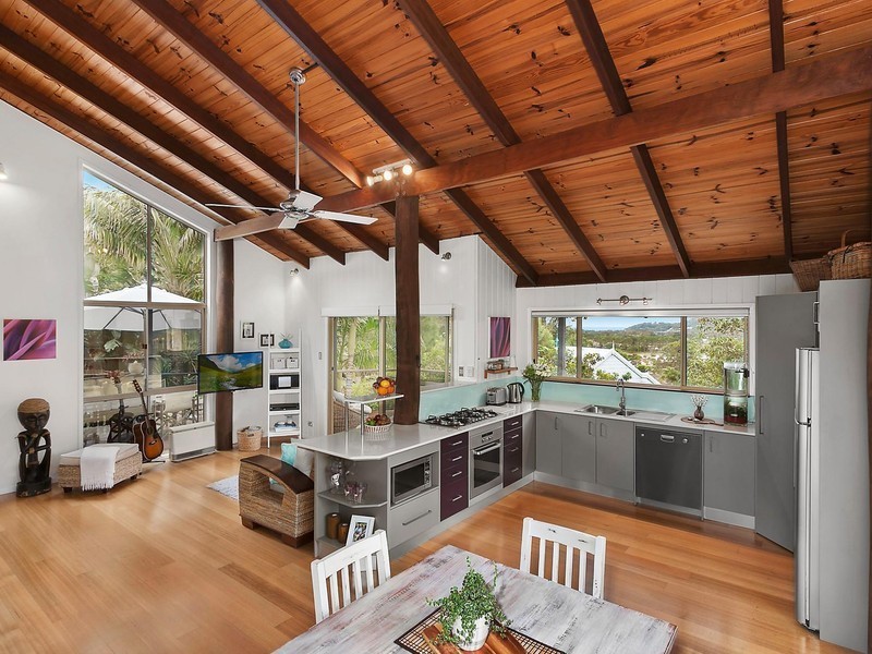 19 Attadale Court, Elanora QLD 4221