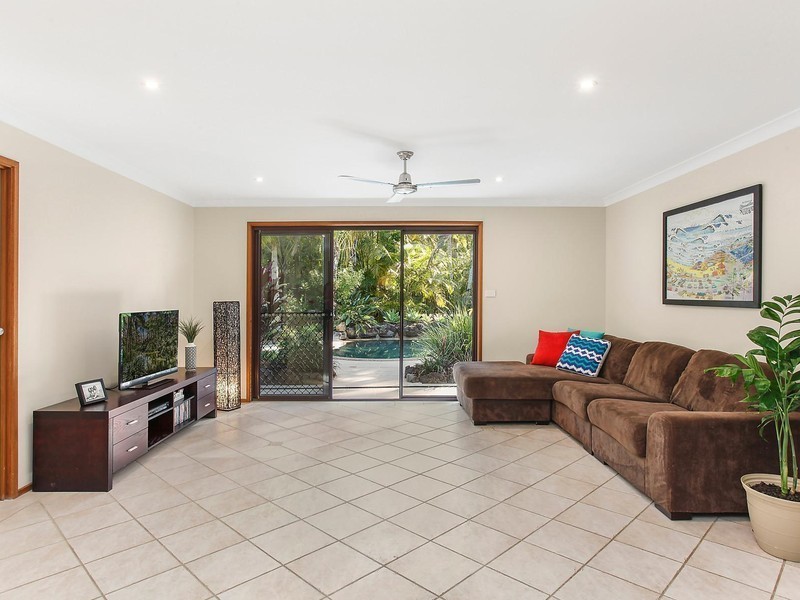 49 Coorabin Court, Tallebudgera QLD 4228