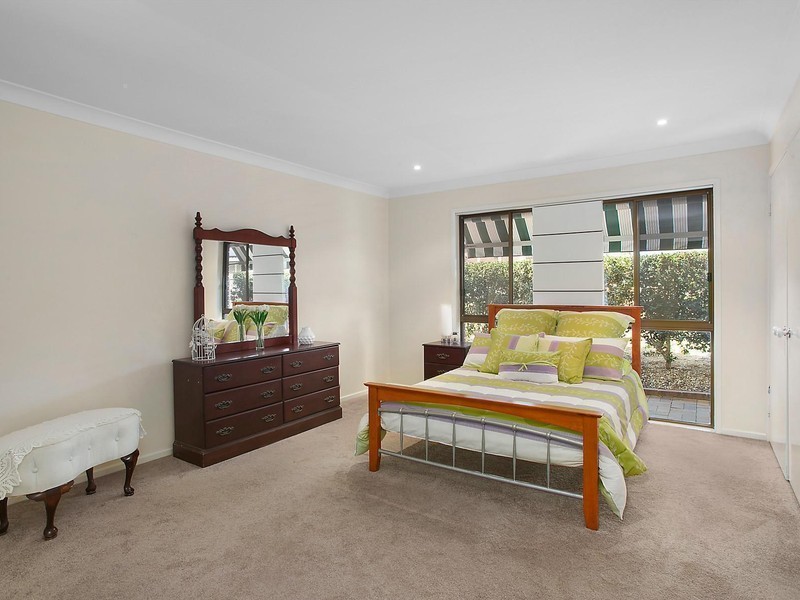 16 Mackay Place, Burleigh Waters QLD 4220