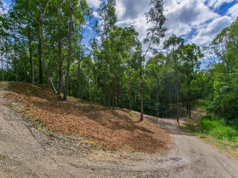 5 Buckingham Way, Elanora QLD 4221