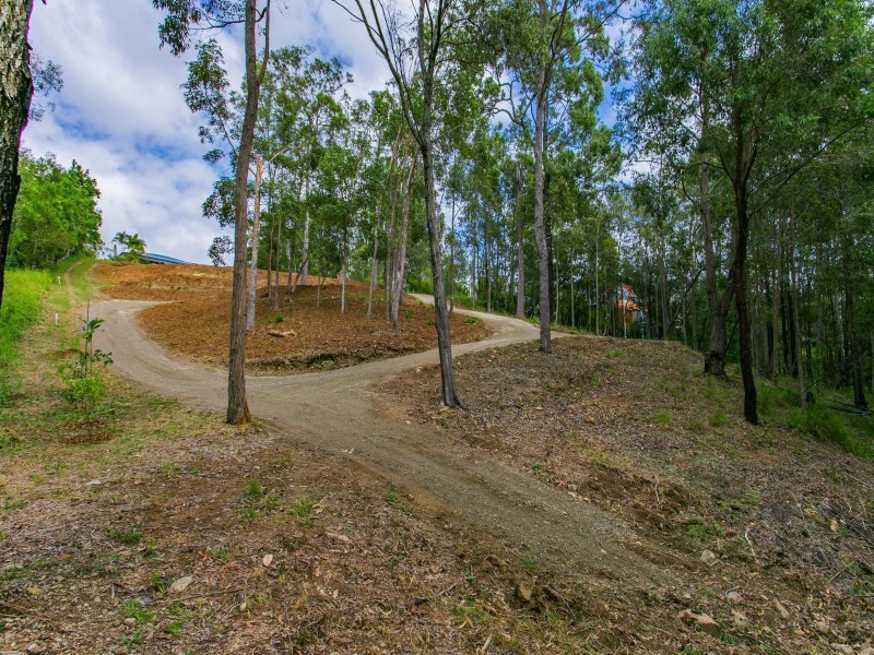 5 Buckingham Way, Elanora QLD 4221