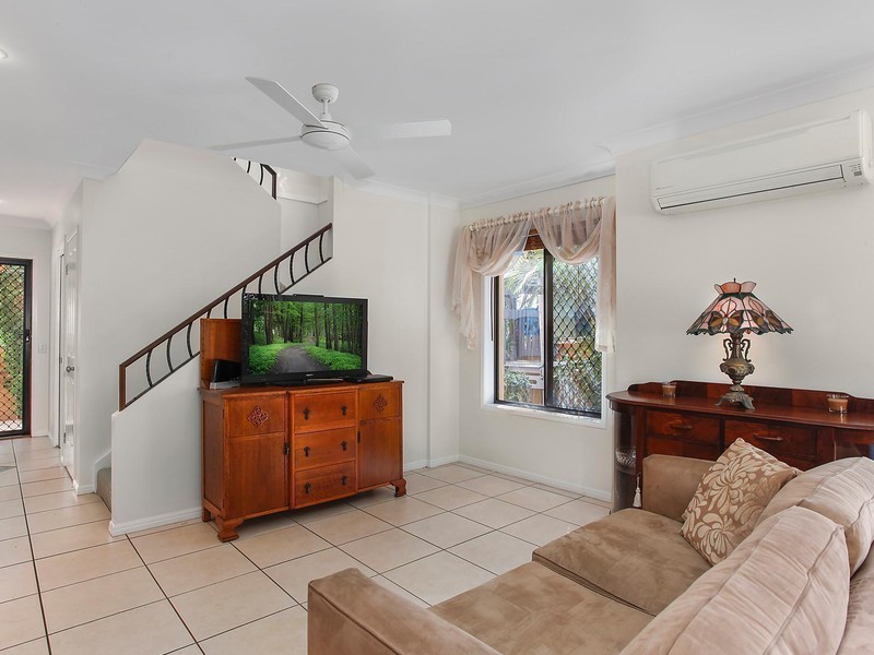 1/7 Cypress Terrace, Palm Beach QLD 4221